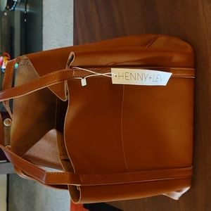New Daniel tote by Henny - Lev